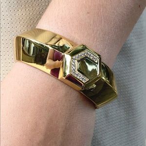 INDIA HICKS Gold Casino Cuff Bracelet